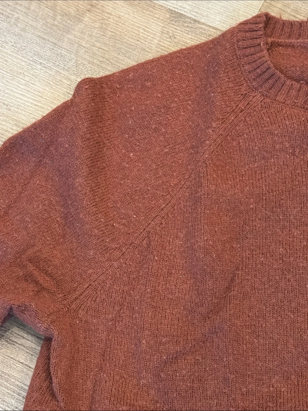 J. Crew Men’s Classic Crewneck Burnt Orange Rust Sweater Lamb’s Wool Blend